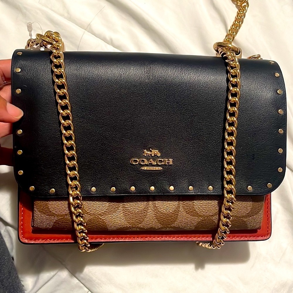 Cute coach side clutch